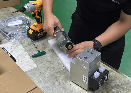 博揚(yáng)工程師成功組裝并檢測組合閥,彰顯專業(yè)實(shí)力確保品質(zhì)